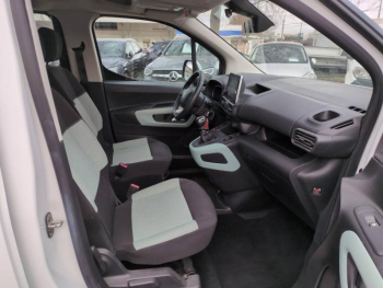 Photo 13 du bon plan CITROEN Berlingo PureTech 110ch Feel S&S occasion à 12990 €