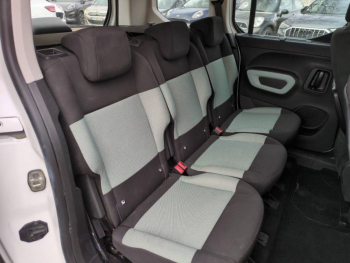 Photo 14 du bon plan CITROEN Berlingo PureTech 110ch Feel S&S occasion à 12990 €