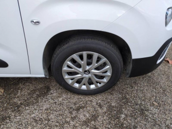 Photo 18 du bon plan CITROEN Berlingo PureTech 110ch Feel S&S occasion à 12990 €