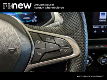 Photo 16 du bon plan RENAULT Captur 1.6 E-Tech hybride 145ch RS Line -21 occasion à 21990 €