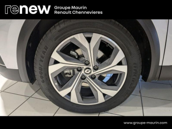 Photo 32 du bon plan RENAULT Captur 1.6 E-Tech hybride 145ch RS Line -21 occasion à 21990 €