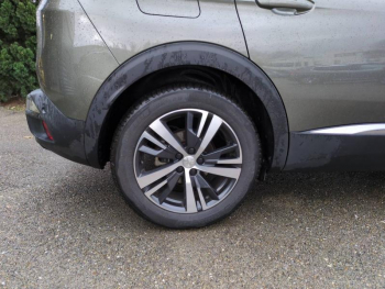 Photo 9 du bon plan PEUGEOT 3008 1.6 BlueHDi 120ch Allure S&S EAT6 occasion à 12990 €