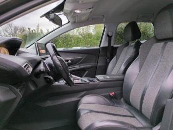 Photo 14 du bon plan PEUGEOT 3008 1.6 BlueHDi 120ch Allure S&S EAT6 occasion à 12990 €