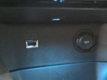 Photo 24 du bon plan PEUGEOT 3008 1.6 BlueHDi 120ch Allure S&S EAT6 occasion à 12990 €