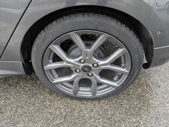 Photo 26 du bon plan FORD Fiesta 1.0 Flexifuel 95ch ST-Line 5p occasion à 14401 €