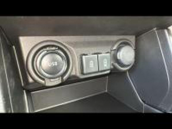 Photo 25 du bon plan SUZUKI Swift 1.2 Hybrid 83ch Pack occasion à 19980 €