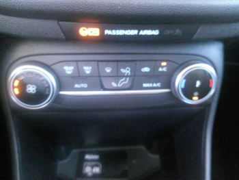 Photo 11 du bon plan FORD Fiesta 1.0 Flexifuel 95ch Titanium Business 5p occasion à 15900 €