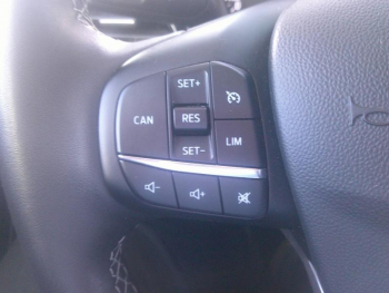 Photo 14 du bon plan FORD Fiesta 1.0 Flexifuel 95ch Titanium Business 5p occasion à 15900 €