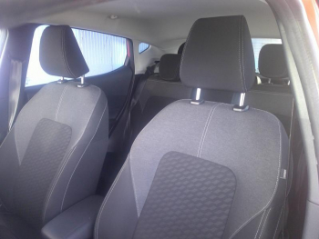 Photo 17 du bon plan FORD Fiesta 1.0 Flexifuel 95ch Titanium Business 5p occasion à 15900 €