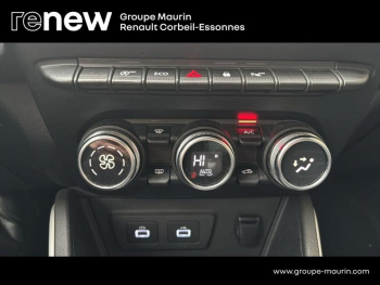 Photo 23 du bon plan DACIA Duster 1.3 TCe 150ch FAP Prestige 4x2 EDC occasion à 18589 €