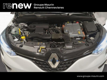 Photo 25 du bon plan RENAULT Clio 1.6 E-Tech hybride 145ch Equilibre occasion à 17990 €