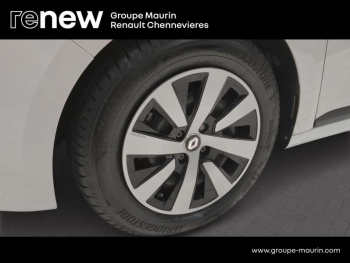 Photo 30 du bon plan RENAULT Clio 1.6 E-Tech hybride 145ch Equilibre occasion à 17990 €