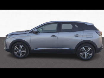 Photo 4 du bon plan PEUGEOT 3008 HYBRID 225ch Allure e-EAT8 occasion à 19900 €