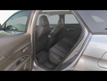 Photo 14 du bon plan PEUGEOT 3008 HYBRID 225ch Allure e-EAT8 occasion à 19900 €