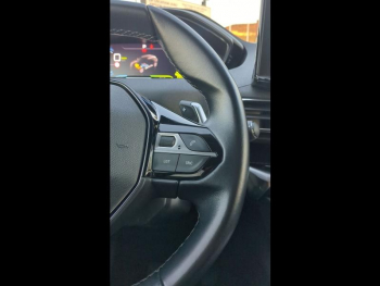 Photo 16 du bon plan PEUGEOT 3008 HYBRID 225ch Allure e-EAT8 occasion à 19900 €