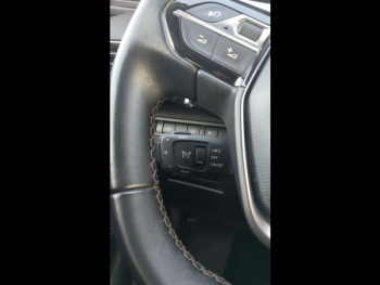 Photo 17 du bon plan PEUGEOT 3008 HYBRID 225ch Allure e-EAT8 occasion à 19900 €