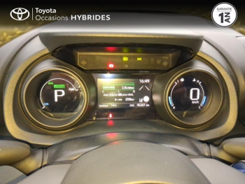 Photo 14 du bon plan TOYOTA Yaris 116h Design 5p MY22 occasion à 18490 €