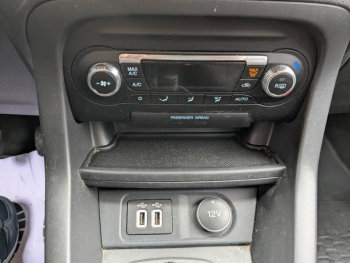 Photo 15 du bon plan FORD Ka+ Active 1.2 Ti-VCT 85ch S&S occasion à 10490 €