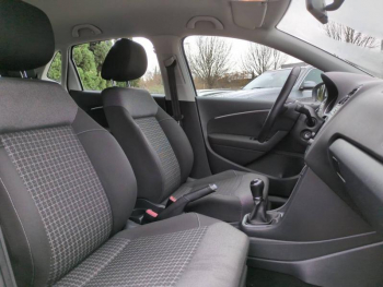 Photo 12 du bon plan VOLKSWAGEN Polo 1.4 TDI 75ch BlueMotion Technology Confortline 5p occasion à 8490 €