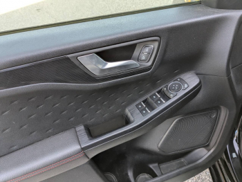 Photo 18 du bon plan FORD Kuga 2.5 Duratec 190ch FHEV ST-Line X BVA occasion à 20990 €