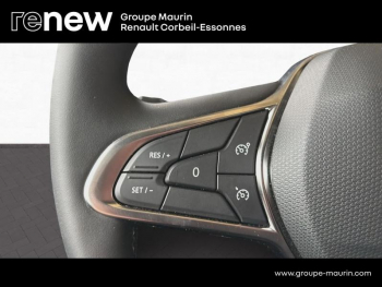 Photo 18 du bon plan RENAULT Clio 1.6 E-Tech 145ch full hybrid Evolution - 25 occasion à 19900 €