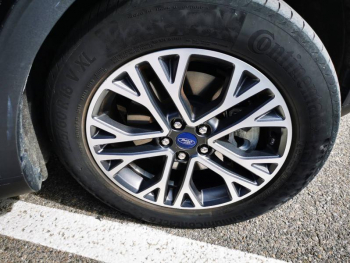 Photo 16 du bon plan FORD Kuga 2.5 Duratec 225ch PowerSplit PHEV Titanium eCVT occasion à 19990 €