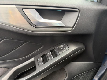 Photo 25 du bon plan FORD Focus SW 1.5 EcoBlue 115ch Titanium X Business BVA8 occasion à 25990 €