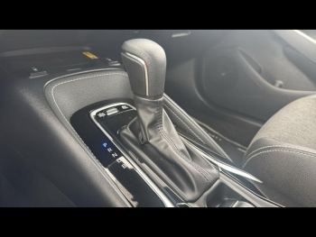 Photo 10 du bon plan TOYOTA Corolla 1.8 140ch Design MY24 occasion à 24490 €