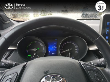 Photo 13 du bon plan TOYOTA C-HR 122h Collection 2WD E-CVT Cuir Alcantara occasion à 19990 €
