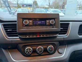 Photo 13 du bon plan NISSAN Primastar Fg VUL L2H1 3t1 2.0 dCi 130ch Acenta occasion à 23990 €