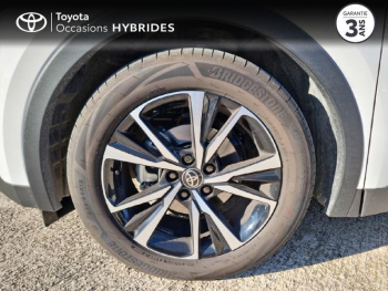 Photo 12 du bon plan TOYOTA C-HR 1.8 Hybride 140ch Design NG23 occasion à 29990 €
