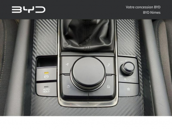 Photo 18 du bon plan MAZDA Mazda 3 2.0 e-SKYACTIV-G M-Hybrid 122ch occasion à 17990 €