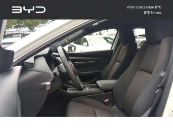 Photo 24 du bon plan MAZDA Mazda 3 2.0 e-SKYACTIV-G M-Hybrid 122ch occasion à 17990 €