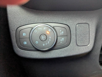 Photo 14 du bon plan FORD Puma 1.0 Flexifuel 125ch S&S mHEV ST-Line Design 3 occasion à 17990 €