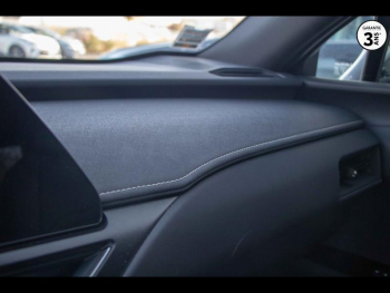 Photo 9 du bon plan LEXUS UX 250h F SPORT Design 2WD occasion à 30490 €