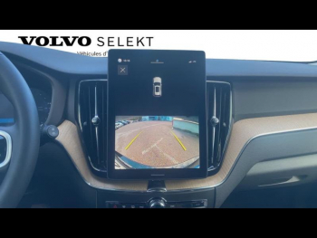 Photo 16 du bon plan VOLVO XC60 T6 Hybride Rechargeable 350ch Plus Style Dark Geartronic 8 AWD occasion à 66900 €