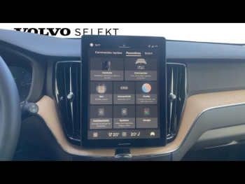 Photo 17 du bon plan VOLVO XC60 T6 Hybride Rechargeable 350ch Plus Style Dark Geartronic 8 AWD occasion à 66900 €
