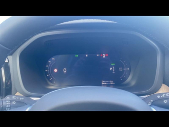 Photo 21 du bon plan VOLVO XC60 T6 Hybride Rechargeable 350ch Plus Style Dark Geartronic 8 AWD occasion à 66900 €