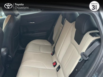 Photo 12 du bon plan TOYOTA C-HR 184h Collection 2WD E-CVT MY22 occasion à 26990 €