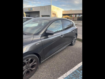Photo 3 du bon plan FORD Focus 1.0 Flexifuel mHEV 125ch ST-Line Style occasion à 19990 €