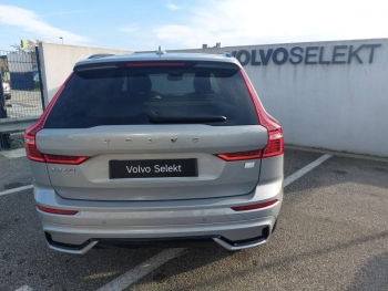 Photo 8 du bon plan VOLVO XC60 T6 AWD 253 + 145ch Utimate Style Dark Geartronic occasion à 48500 €