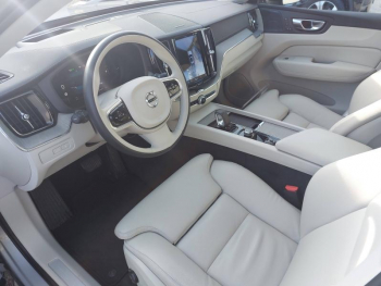 Photo 11 du bon plan VOLVO XC60 T6 AWD 253 + 145ch Utimate Style Dark Geartronic occasion à 48500 €