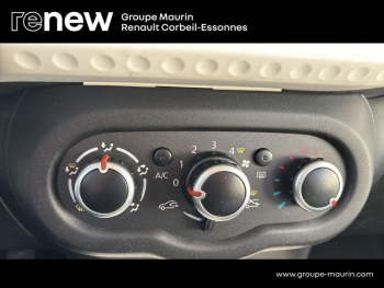 Photo 30 du bon plan RENAULT Twingo 1.0 SCe 70ch Limited Euro6c occasion à 7990 €