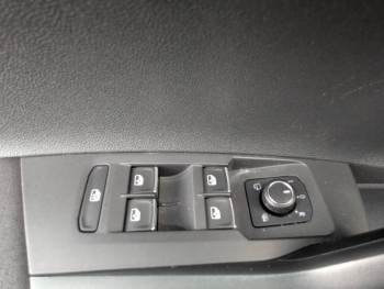 Photo 15 du bon plan VOLKSWAGEN Polo 1.0 75ch Confortline occasion à 13930 €