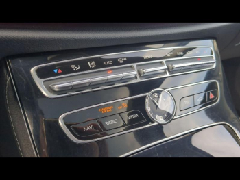 Photo 14 du bon plan MERCEDES-BENZ Classe E 350 d 258ch Fascination 9G-Tronic occasion à 26480 €