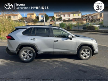Photo 17 du bon plan TOYOTA RAV4 2.5 Hybride 218ch Dynamic 2WD MY22 occasion à 32990 €