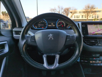 Photo 16 du bon plan PEUGEOT 2008 1.2 PureTech 130ch Allure S&S occasion à 7490 €