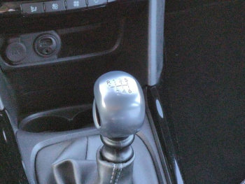 Photo 17 du bon plan PEUGEOT 2008 1.2 PureTech 130ch Allure S&S occasion à 7490 €