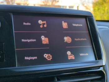 Photo 21 du bon plan PEUGEOT 2008 1.2 PureTech 130ch Allure S&S occasion à 7490 €