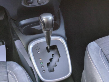 Photo 18 du bon plan TOYOTA Yaris HSD 100h Dynamic 5p occasion à 10990 €